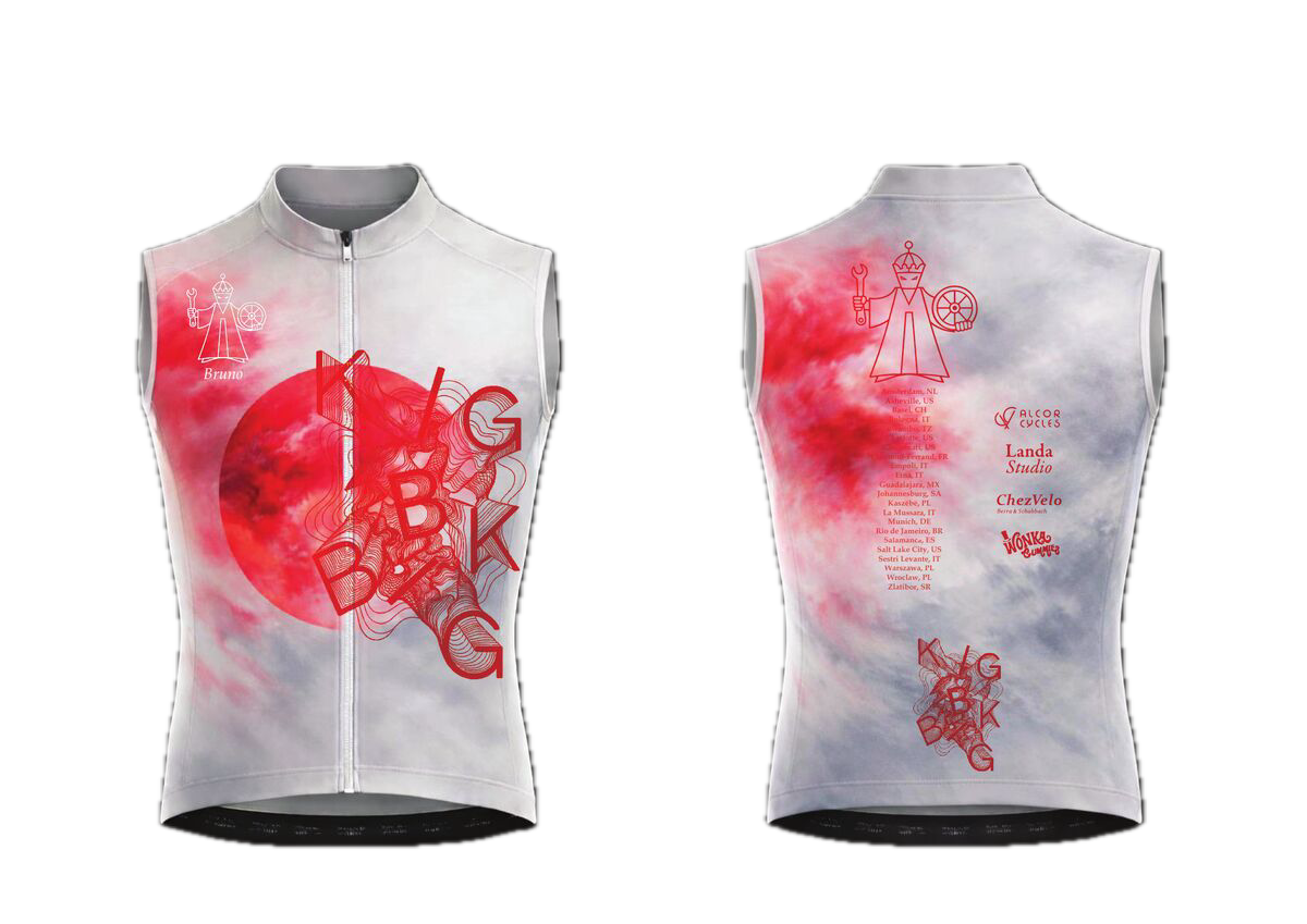 Gilet — Red on Light Gray